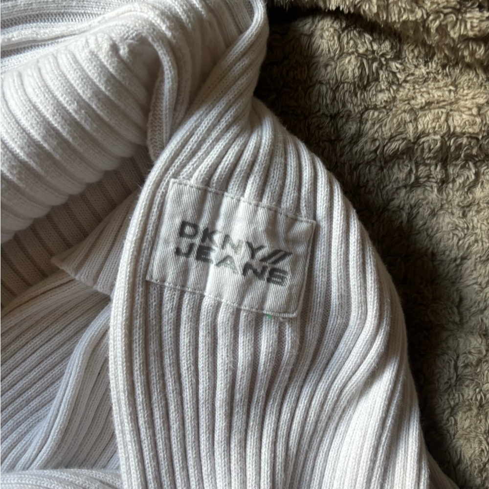 DKNY White Ribbed turtleneck - Picture 2 of 2